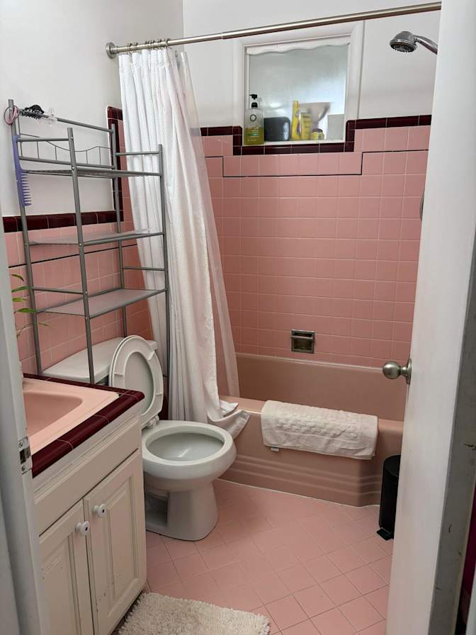 Ludis Benitez Almenares's room
