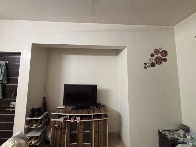 Manav Shinde's room