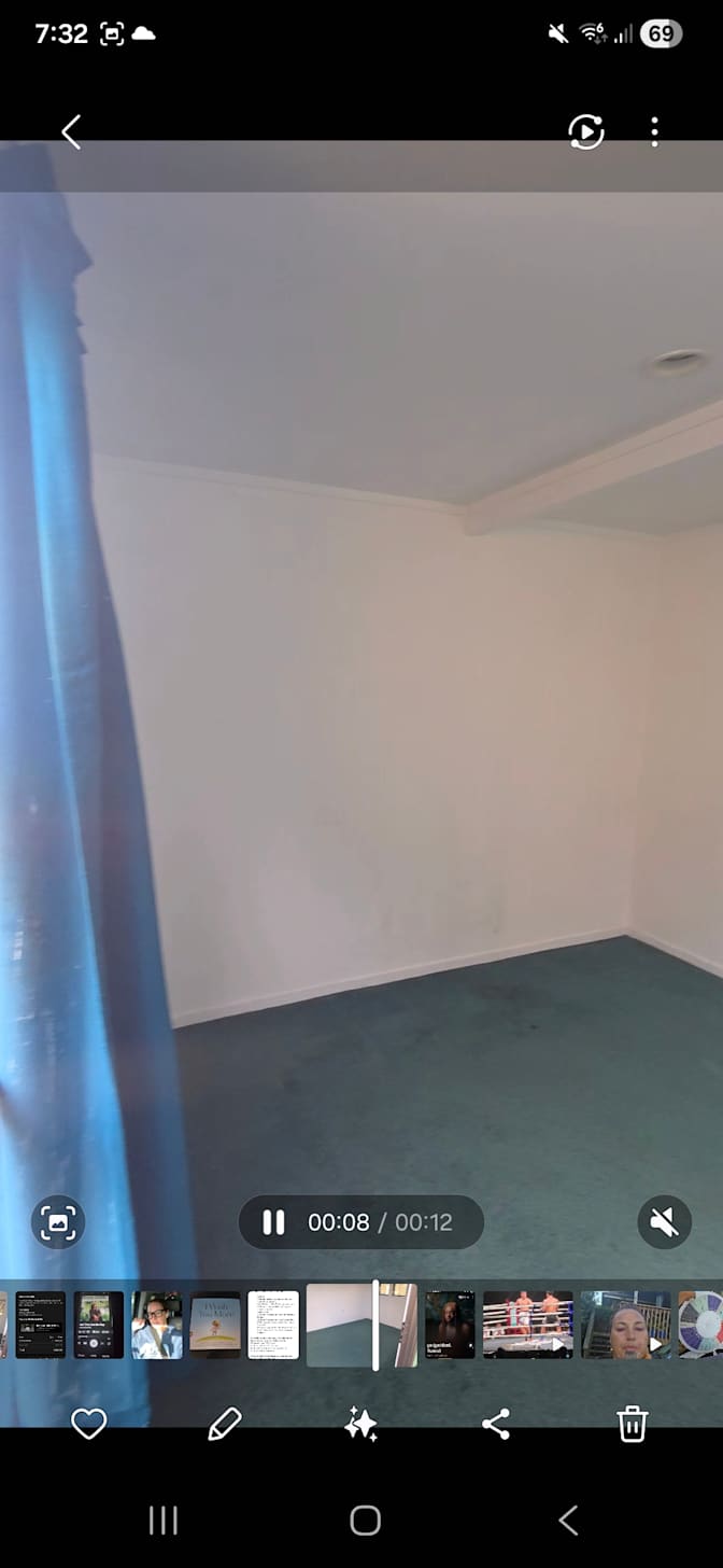 Hineatua Parkinson's room