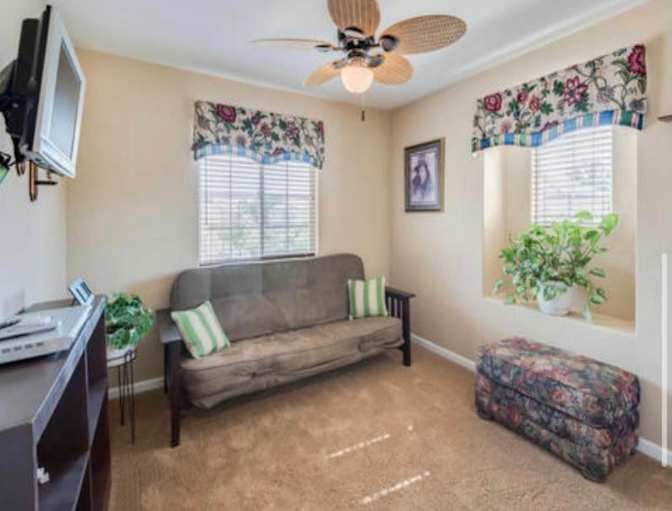 Jennifer's room