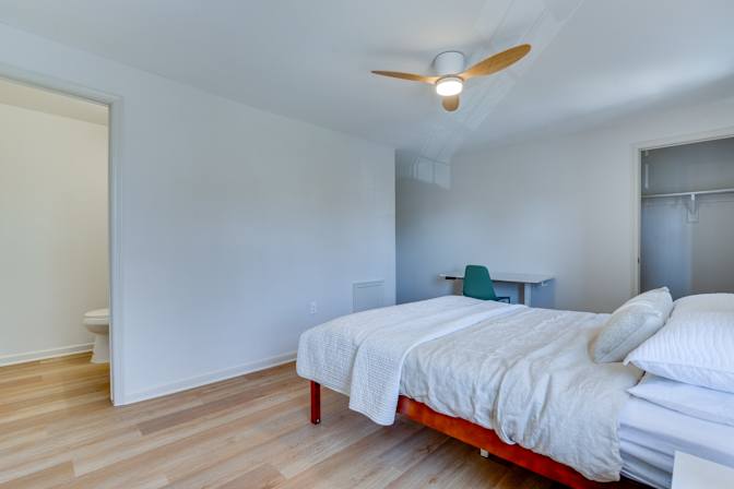 Stephanie's room