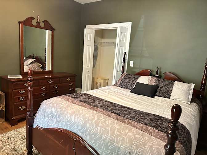 Donna's room