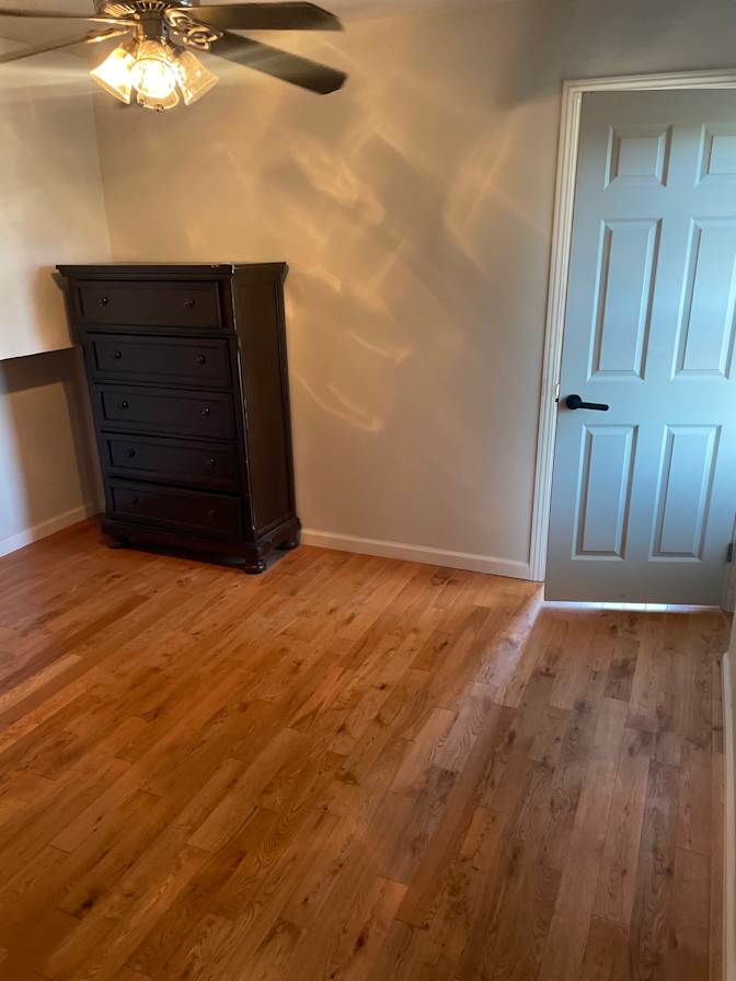 SANJNA's room