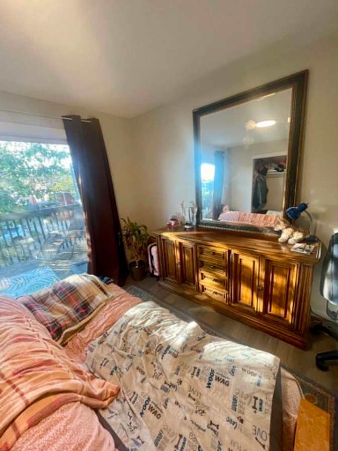 Emalyne's room