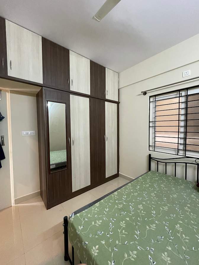 Sakshi's room