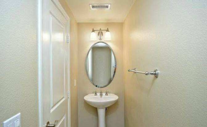 Darsh's room
