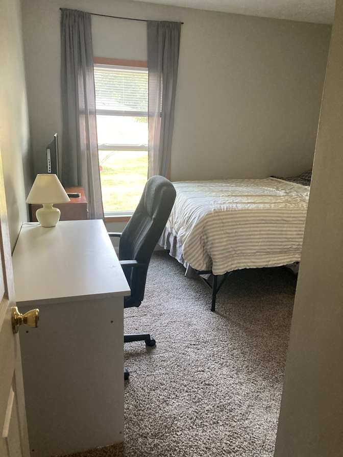 Naomi's room