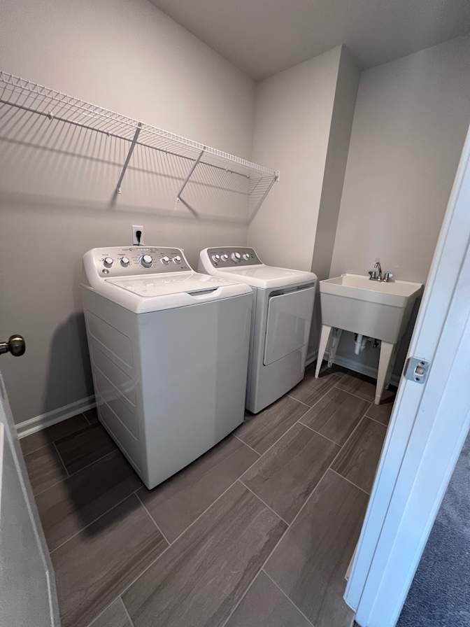 Alcove Rooms's room
