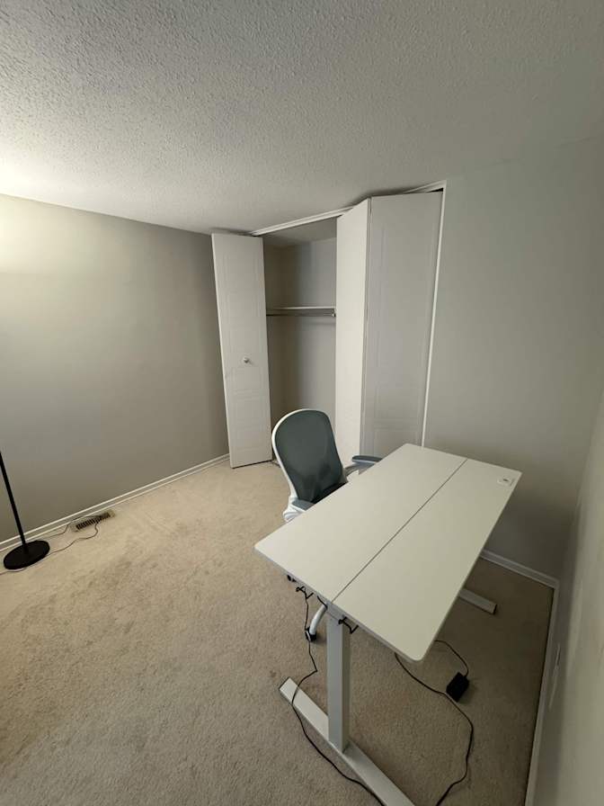 Patrick Cui's room