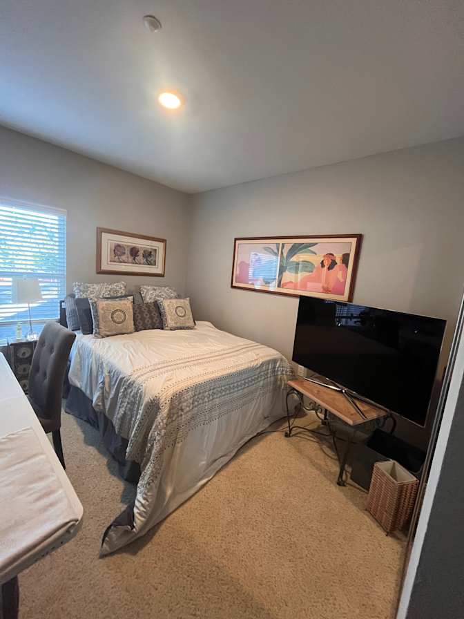 Joni's room