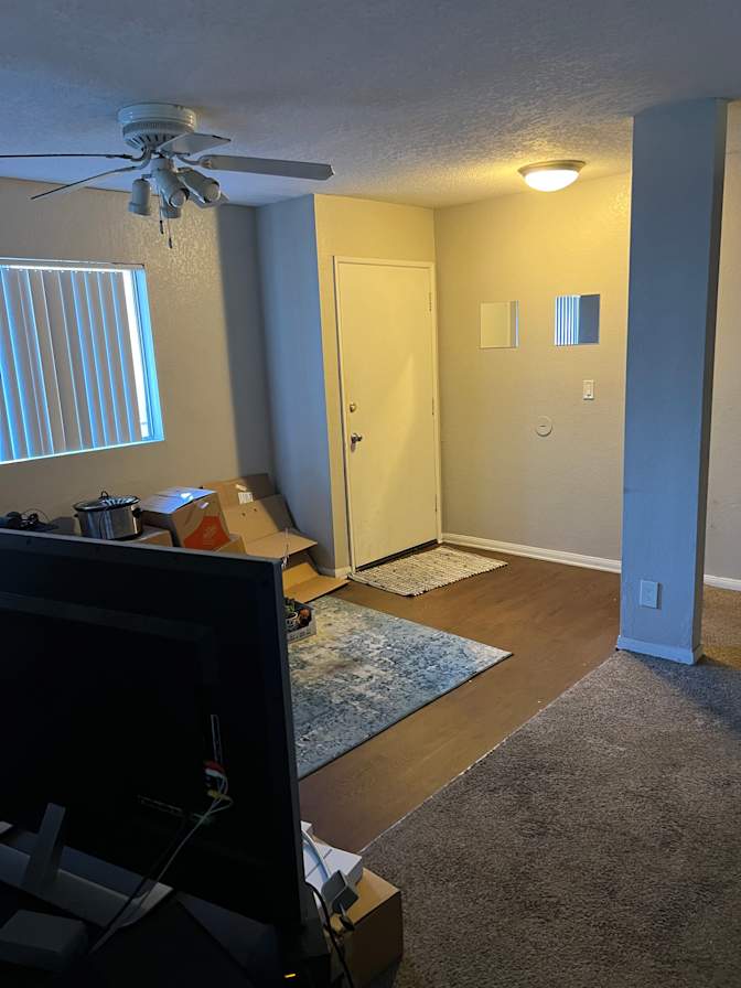 Alfredo's room