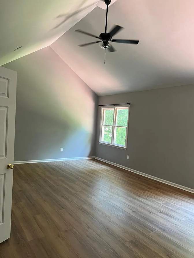 Alcove Rooms's room