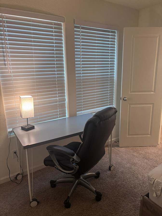 Lara M's room