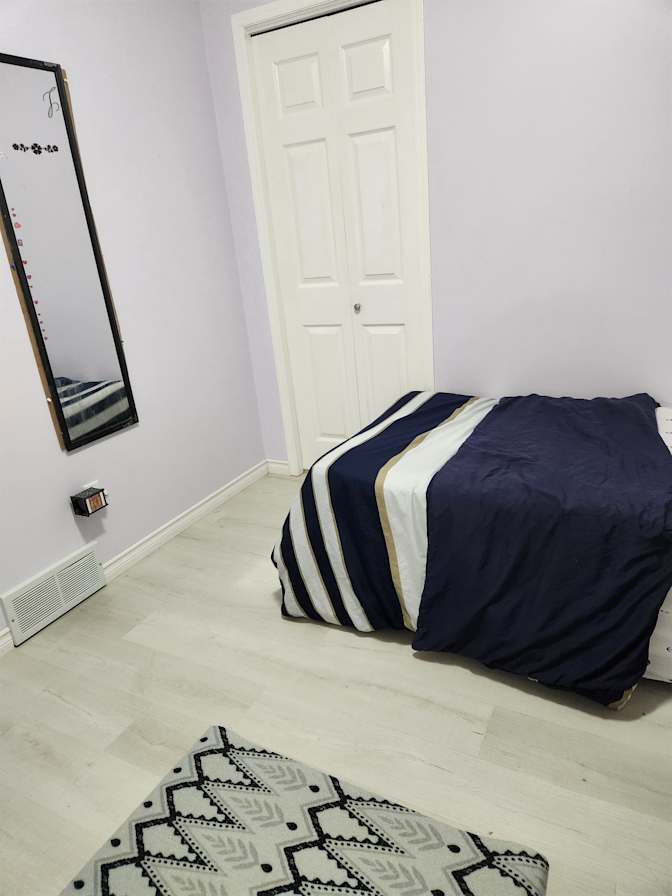Uche's room