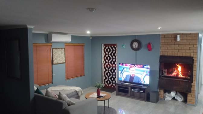 Donovan's room