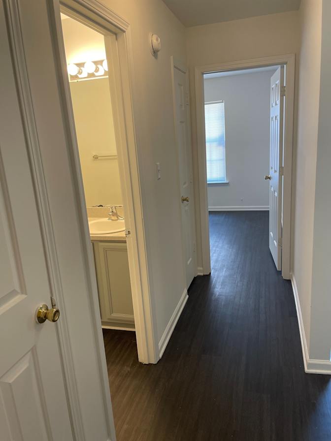 Alcove Rooms's room