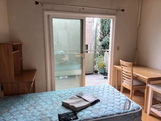 Lynn's room