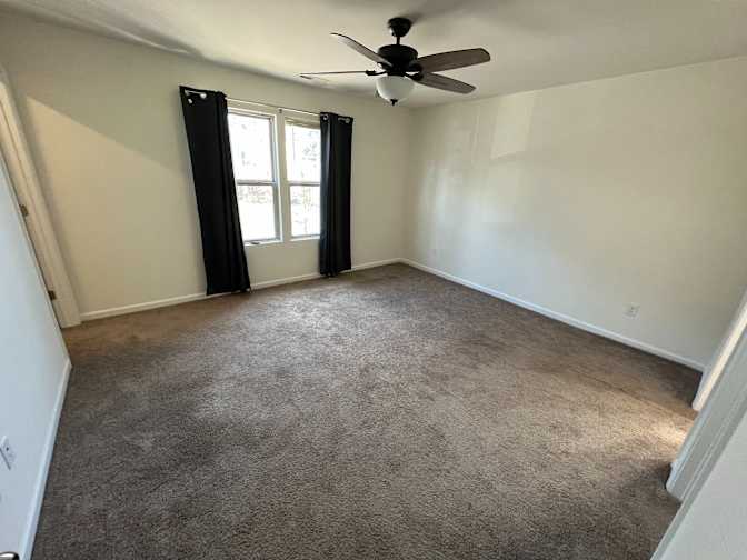 Alcove Rooms's room