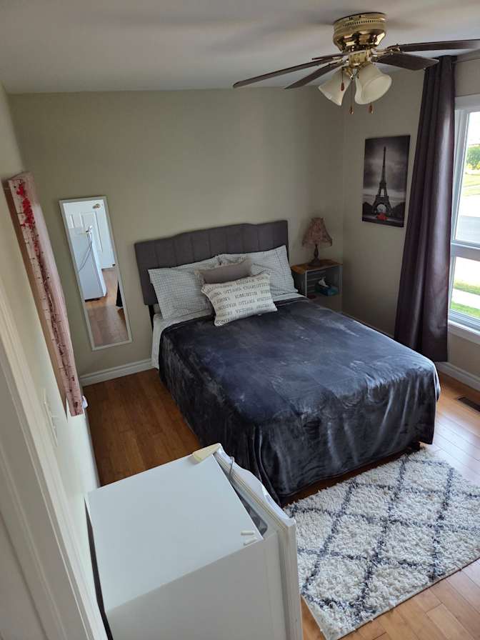 Lisa's room