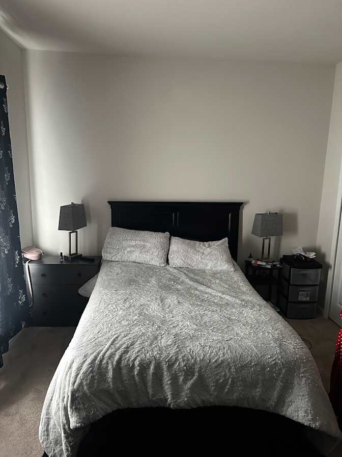 FeliciaAde's room