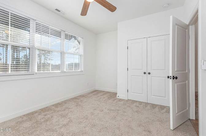 Alcove Rooms's room