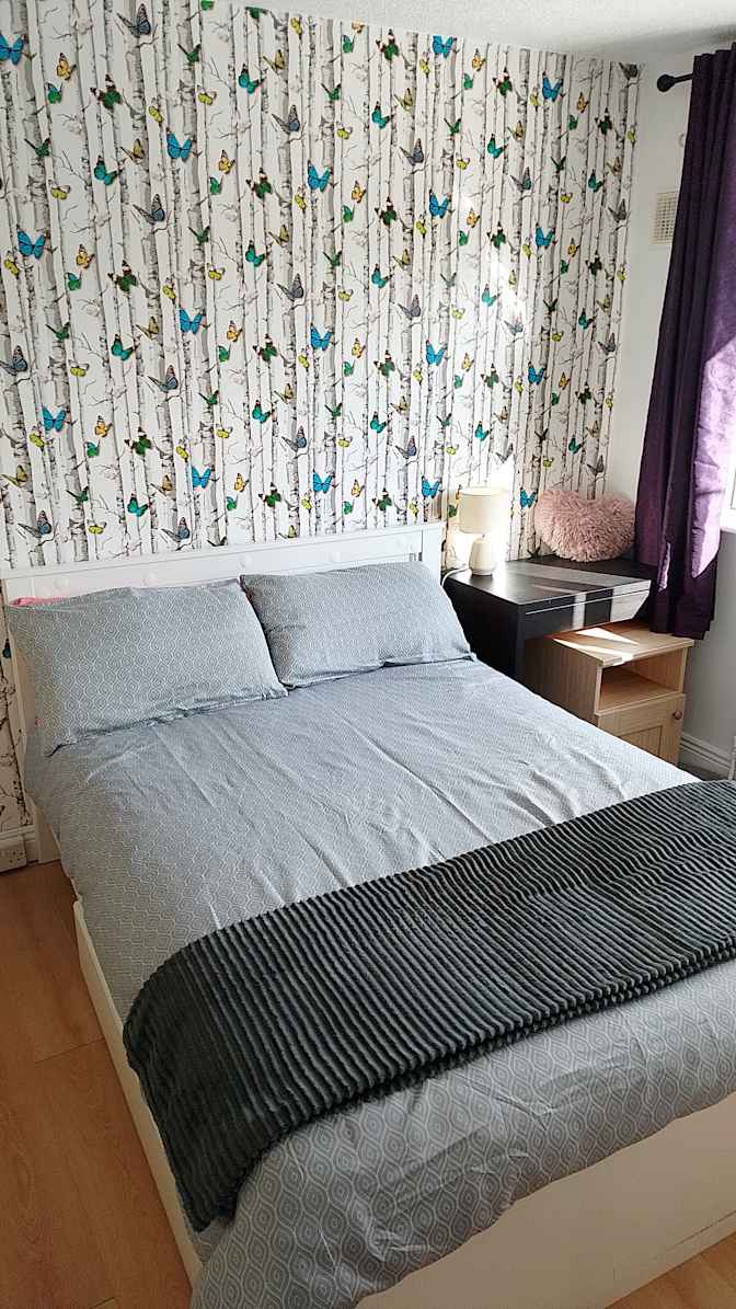 Synthiea Doolan's room