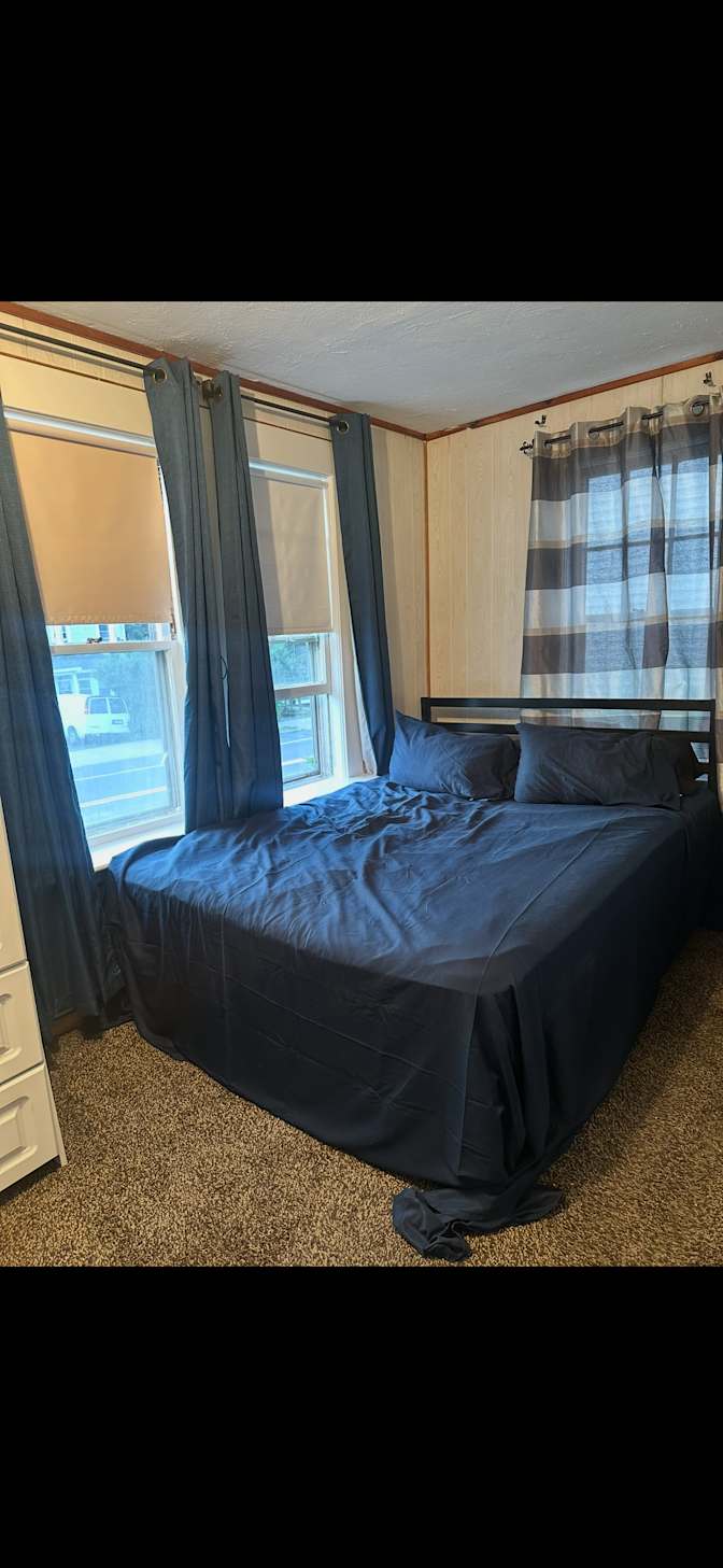 Len's room
