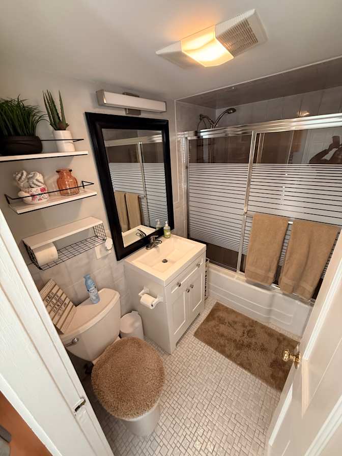 Kathy Gonzalez's room