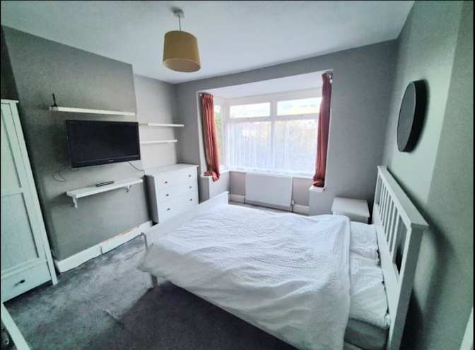 Dan's room