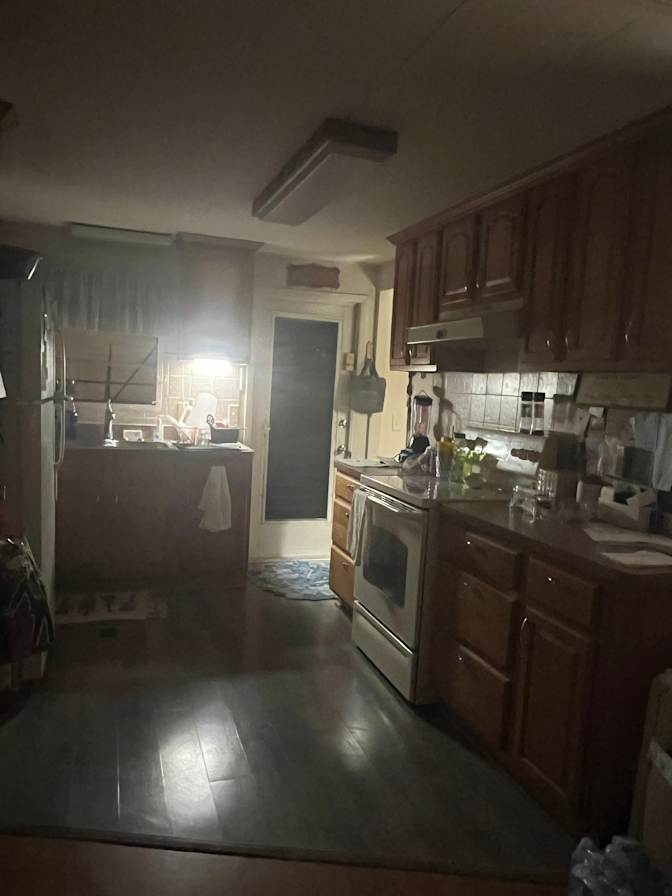 Sandy's room