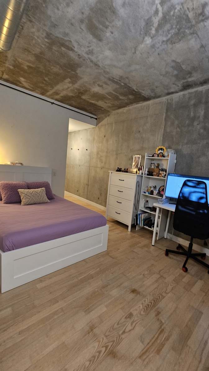 Isis's room