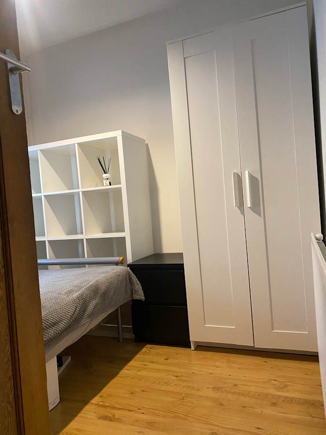CRISTINA's room