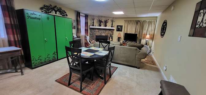 Woodstock's room