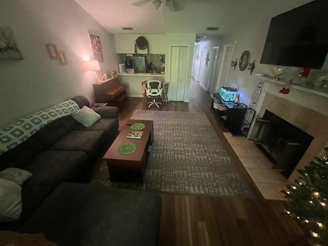 Sandy's room