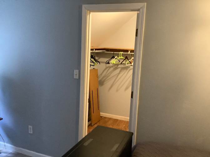 sreve's room