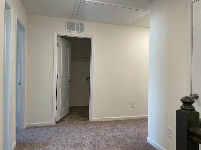 Alcove Rooms's room