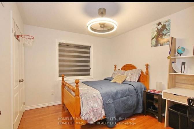 Deep's room