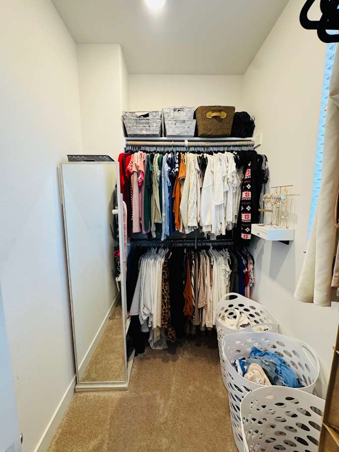 Alexis's room