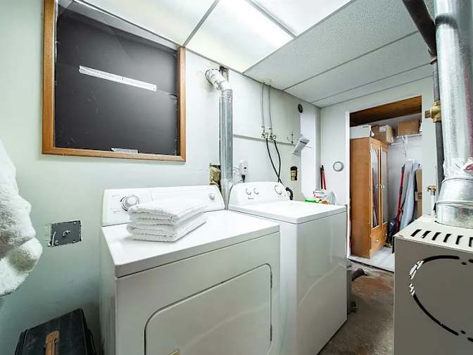 Celine Sophia Gerez's room