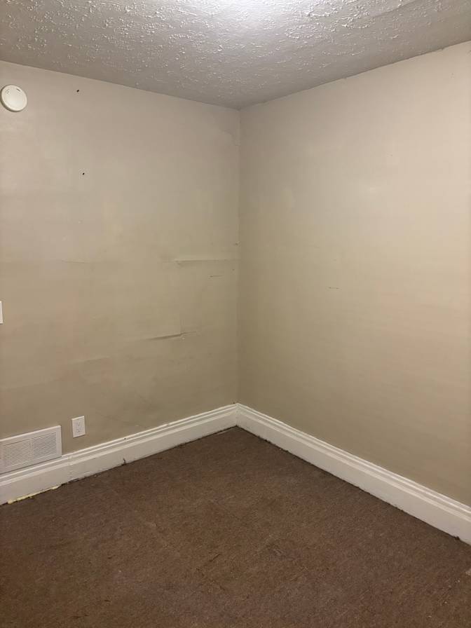 N'digo Donnell's room