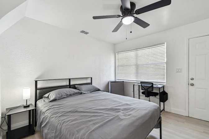 PadSplit's room