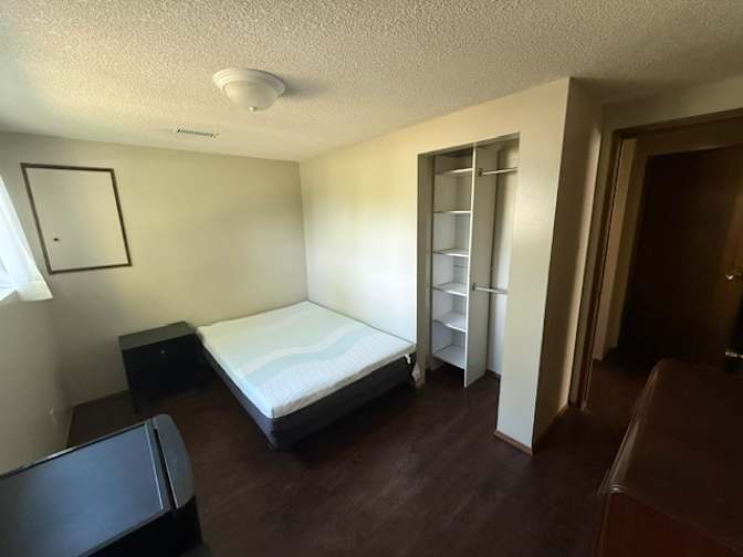 Nathan Dahl's room