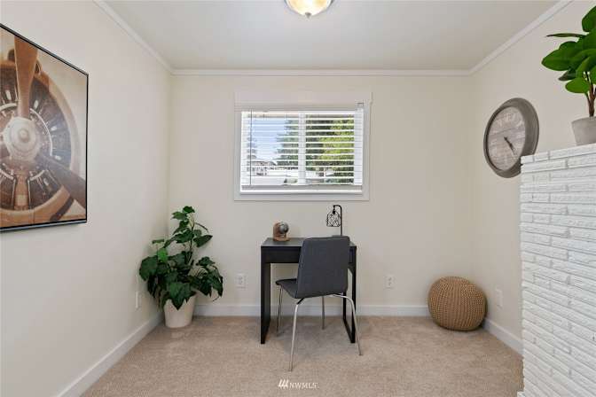 Manlin's room
