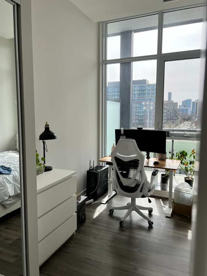 Alexis's room