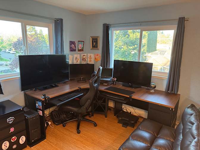 Scarlett's room