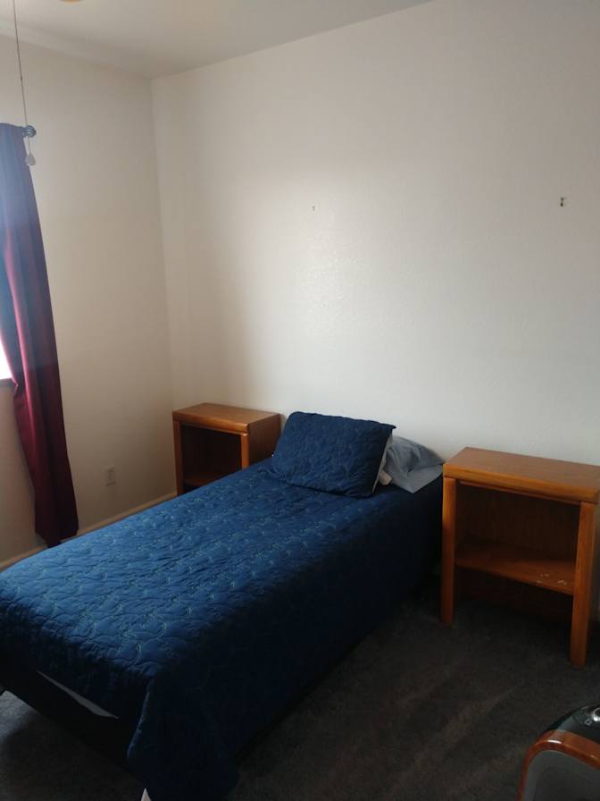 Thomas's room