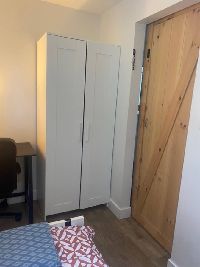 Neda's room