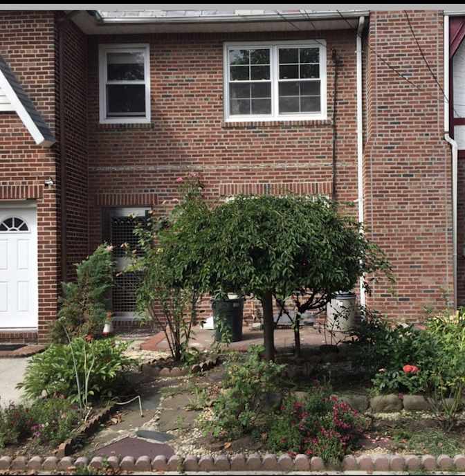 Room for rent in Jamaica NY's room