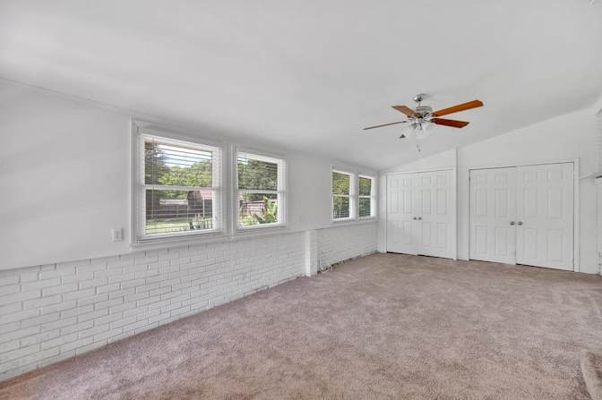 lifedoorrentals's room