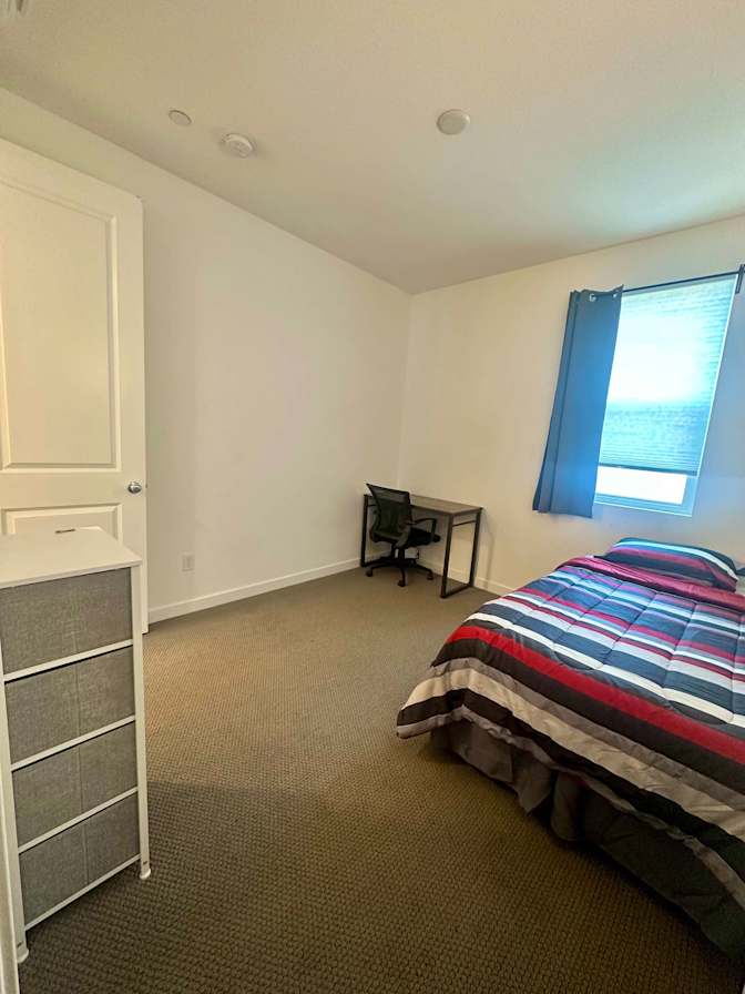 Golden Gate Rentals's room
